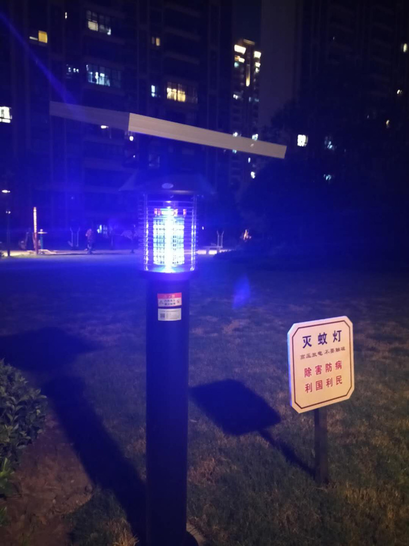 大型太陽(yáng)能小區(qū)滅蚊燈 大型太陽(yáng)能小區(qū)滅蚊燈
